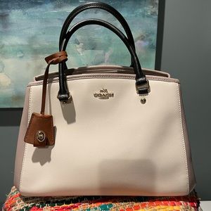 Coach, off white handbag. Like new condition.